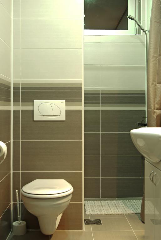 Square Studio Apartment Ni Exterior foto